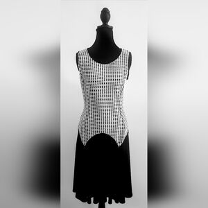 Joseph Ribkoff Waffle Chic Elegant Black/White Ruffle Sleeveless Dress Size 6